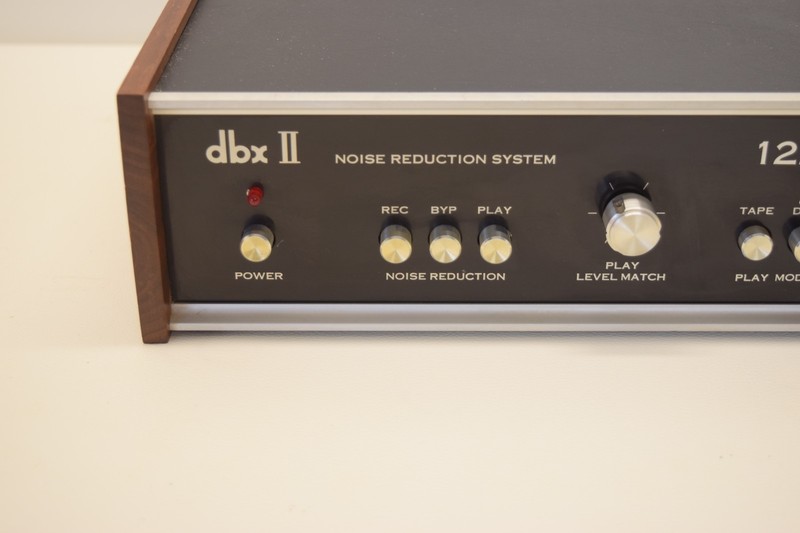 DBX MODEL DBXII 122 ORIGINAL 1970's WORKS TESTED Silver Face Wood Case Vintage gallery