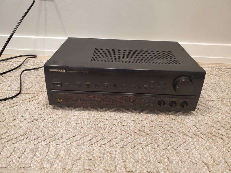 Vintage Pioneer SX-253R Stereo Receiver *TESTED, WORKS