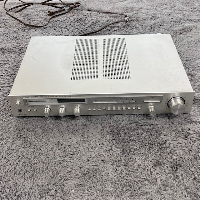 Realistic STA-111 31-2002 Digital Synthesized Receiver – Parts Only