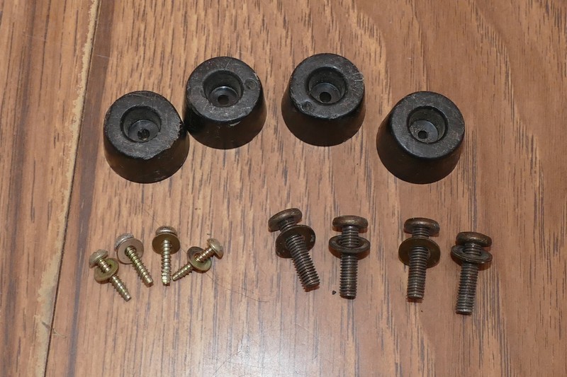 Lafayette LR-3500 AM/FM Stereo Receiver Parts - Set of Case Screws & Feet