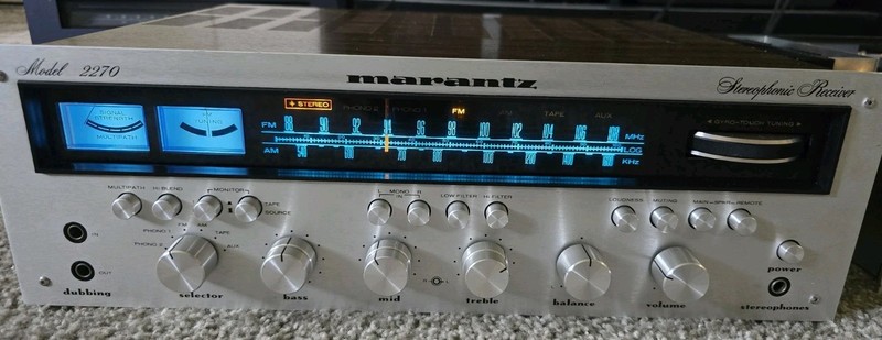 Marantz 2270 AM-FM Stereo Stereophonic Receiver.