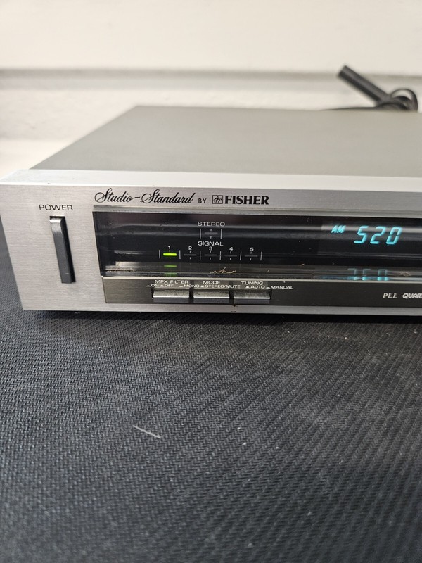 Fisher FM-550 AM/FM Stereo Tuner gallery
