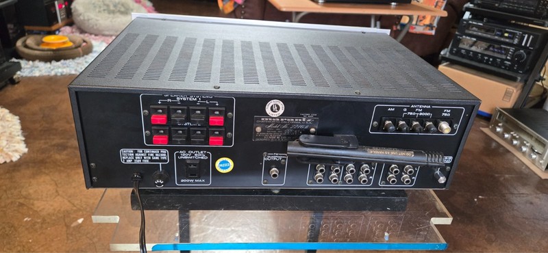 Vintage Marantz Model 2216B Stereophonic Receiver gallery