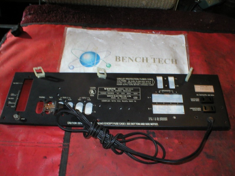 Vintage Sanyo Model 2033 Metal Back With Power Cord