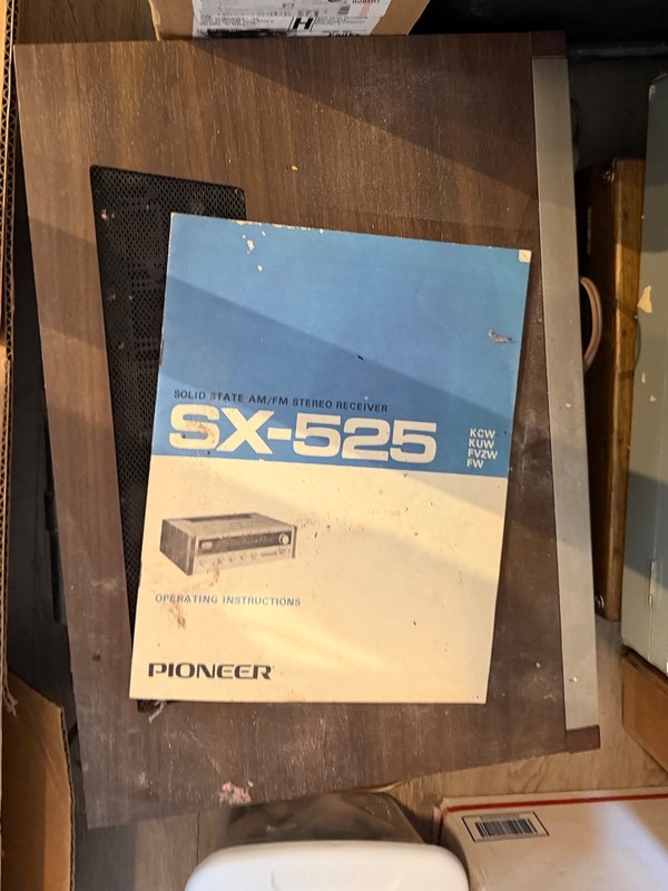 Vintage Pioneer SX-525 – Solid-state AM/FM stereo receiver – 1970’s