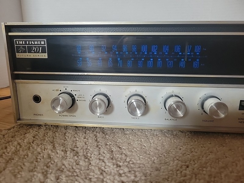Vintage Fisher 201 Futura Series AM/FM Stereo Receiver Made In JAPAN 85w 8 ohms gallery