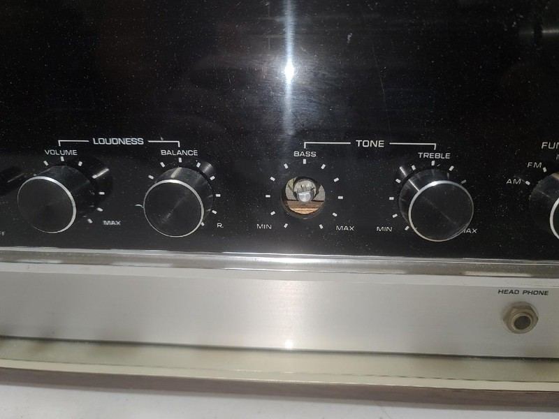 Vintage Hitachi FM-AM Stereo Radio Cassette Tape Player Model KST-3400H gallery