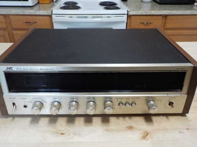 Vintage JVC VR-5505 AM/FM Stereo Receiver Made In Japan - Parts or Needs Knob gallery