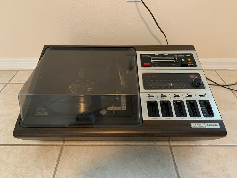 Vintage Zenith Allegro Sound System. FOR PARTS!!!