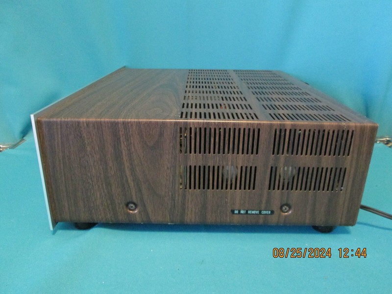 Vintage MARANTZ 2230 Stereophonic Receiver AM/FM (1972-74) SOLD gallery