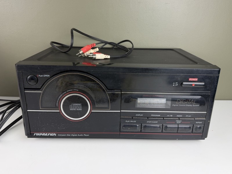 Vintage Soundesign 5044 BLK Compact Disc Player – For Parts or Repair