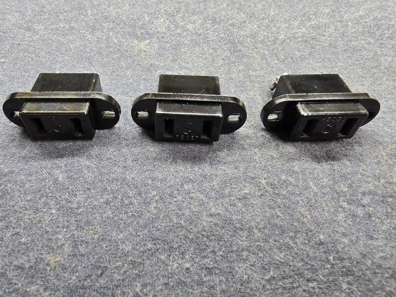Sansui QR-4500 Receiver Part – Rear 120 VAC Outlets (3)