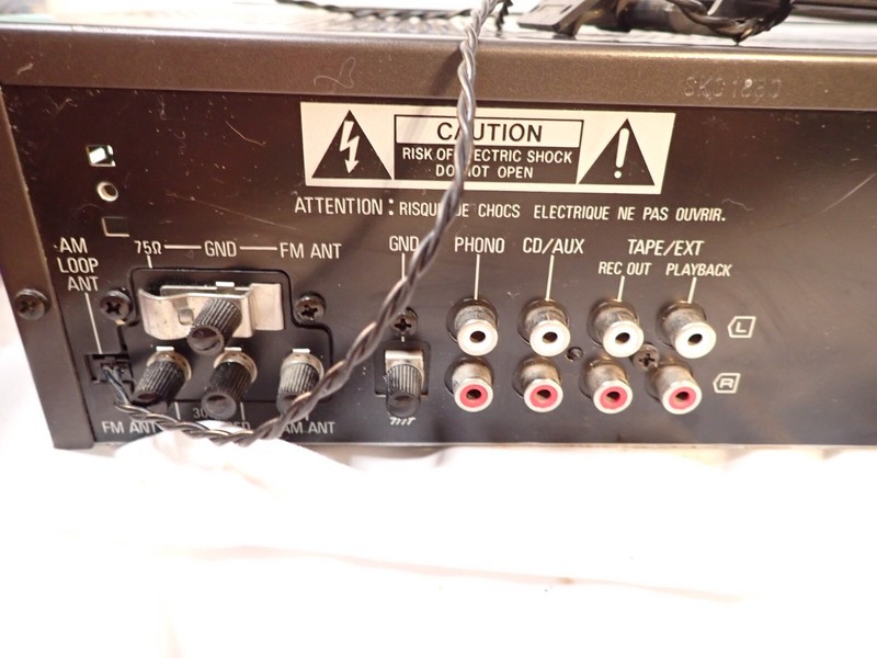 Technics SA-919 Quartz Digital Synthesized AM/FM Receiver Sounds and looks good! gallery