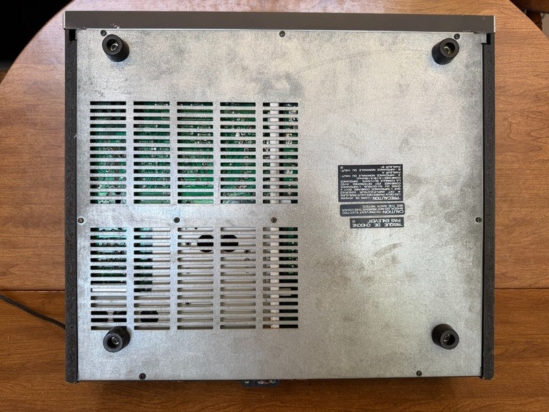 Mitsubishi DA-R25 Stereo Receiver Quartz Frequency Synthesizer Wood Side TESTED gallery