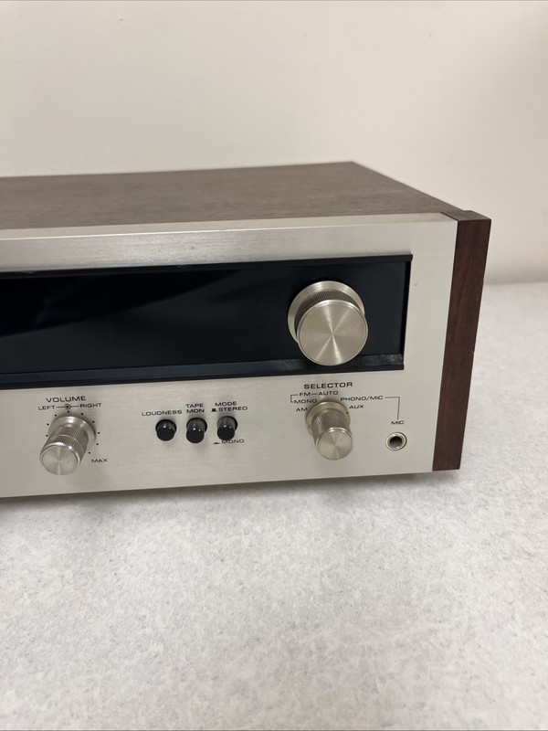 Vintage Pioneer SX-424, 12W AM/FM Stereo Receiver, Nice Shape. gallery