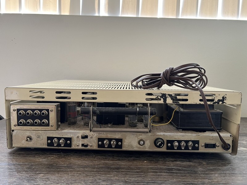 VINTAGE RARE KENWOOD KW-40 TUBE STEREO Tube RECEIVER POWERS ON UNTESTED gallery