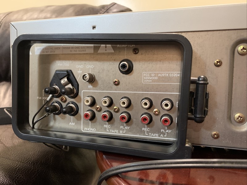 Kenwood AM-FM Stereo Receiver KR-930 gallery