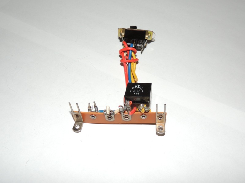 Kenwood Model Eleven AC-125v -250v Slide Switch S31-2001-05 gallery