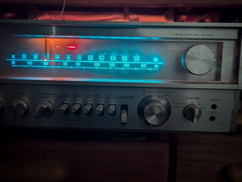 Fisher RS-1050 Stereo Receiver Tested Working Silver 1978 Japan Vintage 60 WPC gallery