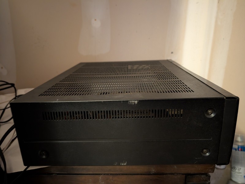 Kenwood KR-A5060 100watt Duel Channel AM/FM Stereo Receiver | Missing 1 Leg gallery