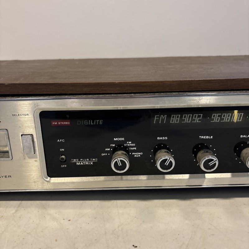 Zenith F680W Stereo 8 Eight Track Player Digilite Receiver - RADIO WORKS - READ! gallery