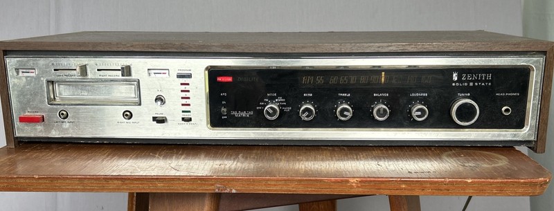 Zenith E685 Stereo/Matrix 8 Eight Track Player Digilite Receiver Solid State