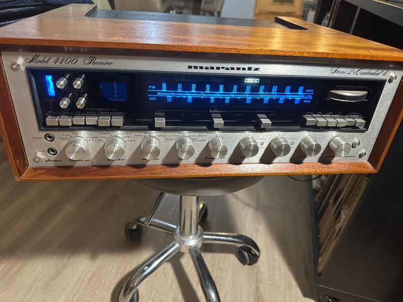 MARANTZ 4400 AM/FM BLUE SCOPE QUAD RECEIVER /WC-43 CABINET FULLY SERVICED gallery