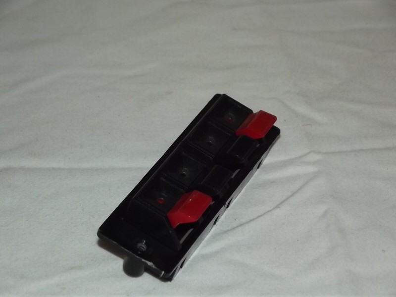 Harman Kardon hk 350i Stereo Receiver Original Speaker Terminal Part