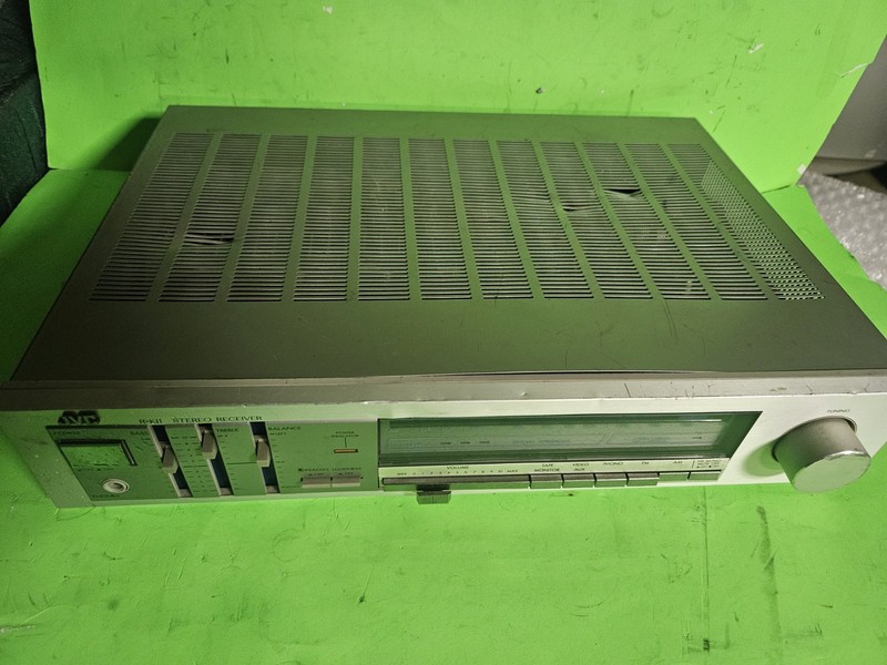 JVC R-K11 Digital Synthesizer Stereo Receiver