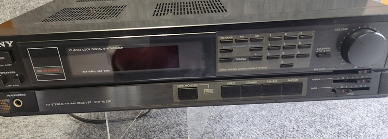 Sony STR-AV250 AM/FM Stereo Receiver Vintage PICK UP ONLY