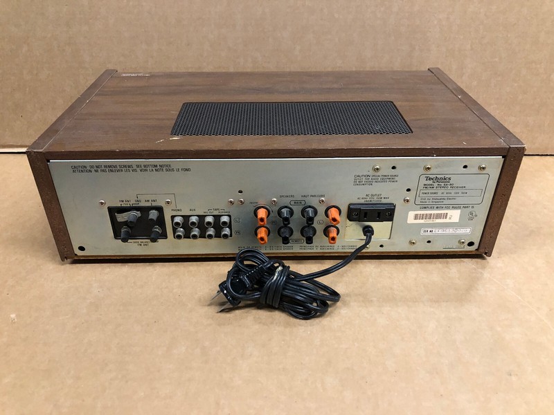 Vintage Technics SA-80 FM/AM Stereo Receiver gallery