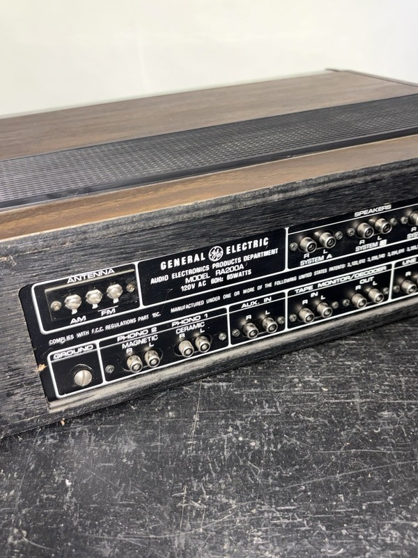 General Electric Am Fm Stereo Receiver Model RA200A Working Needs Serviced As Is gallery