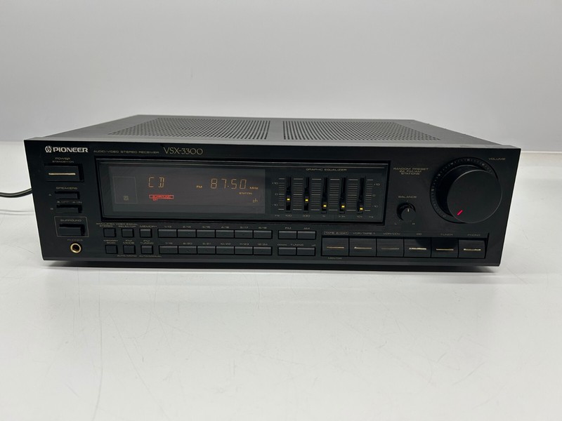 Vtg Pioneer Model VSX-3300 A/V Stereo Receiver Graphic Equalizer Powers On As Is