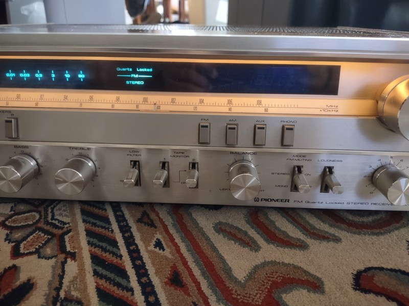 Pioneer SX-3700 AM/FM Vintage Stereo Receiver Amplifier gallery