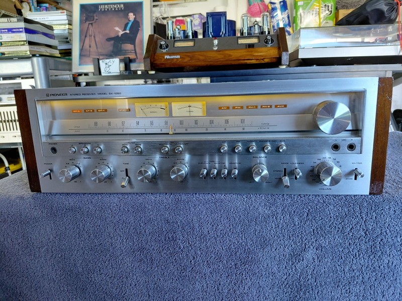 Pioneer SX-1050 Receiver