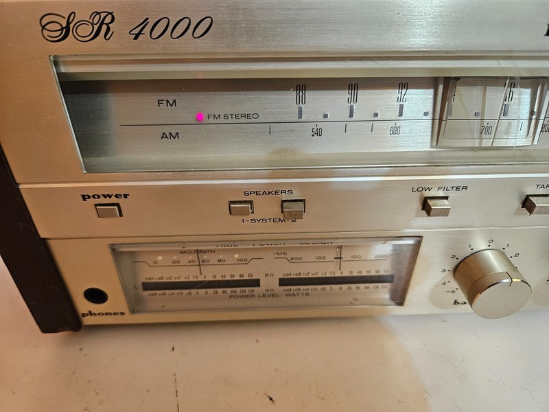 Marantz SR‑4000 Stereo Receiver – Powers On – No Sound – For Repair/Parts gallery