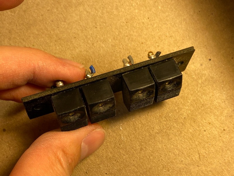 Sansui 5000A Set of Speaker Terminal Jacks - Vintage Receiver Part (Qty) gallery