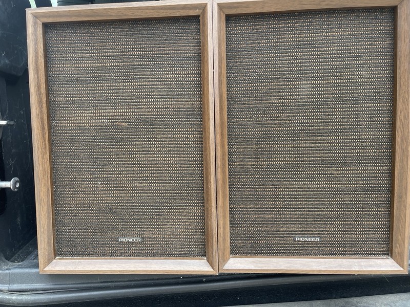 VTG 70s Pioneer H-2000 Wood Grain Retro Silver Face Receiver Stereo W/ Speakers gallery