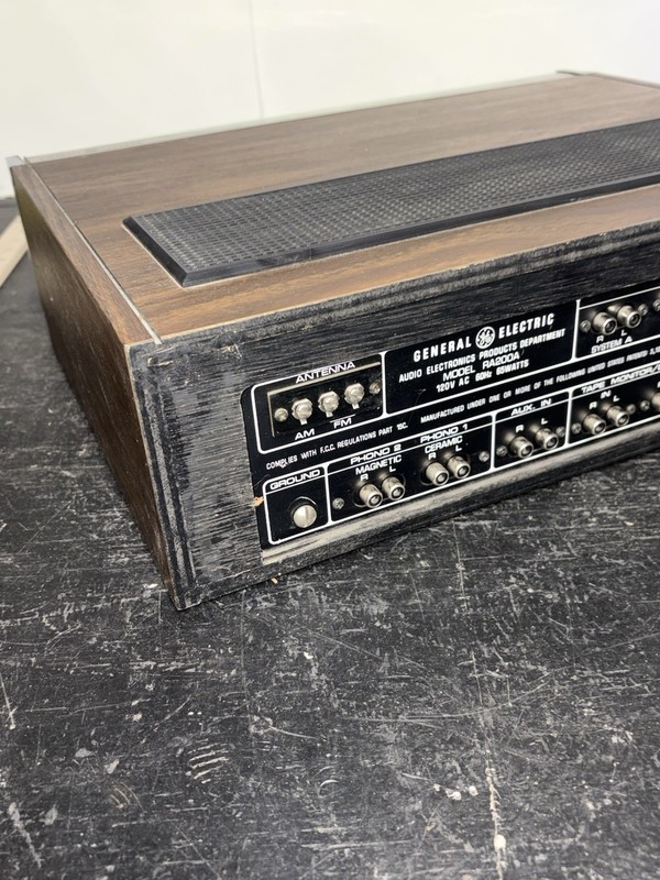 General Electric Am Fm Stereo Receiver Model RA200A Working Needs Serviced As Is gallery