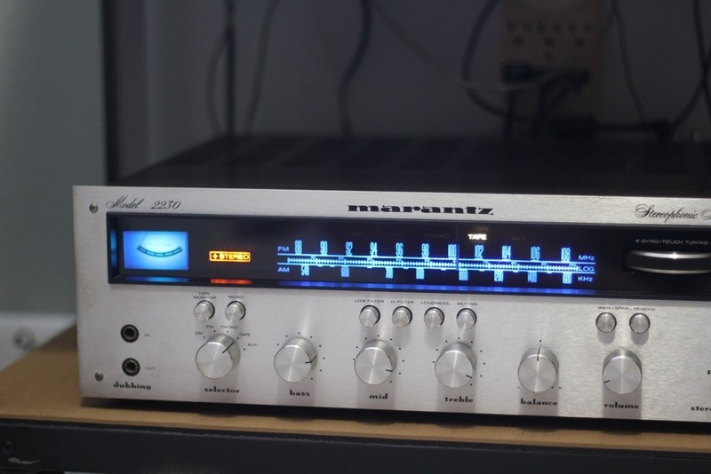 Vintage PRISTINE Marantz 2230 Receiver with Marantz HD 880s speakers pristine!! gallery