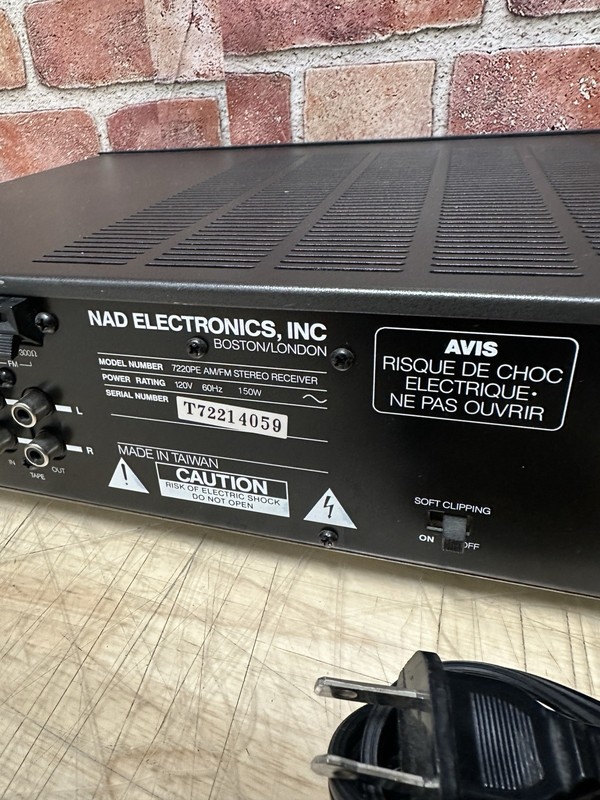NAD 7220PE AM/FM Stereo Receiver Power Envelope 120V 60Hz 150W gallery
