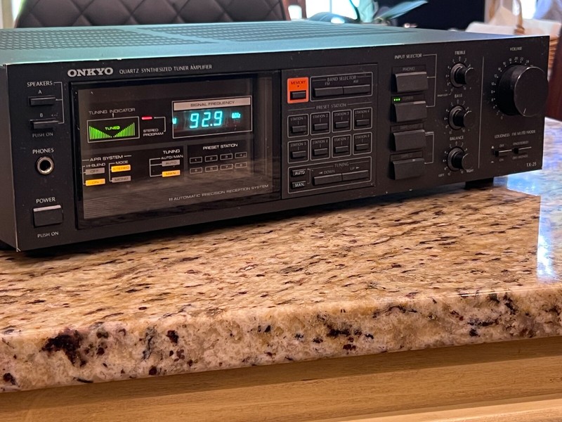 ONKYO TX-25 AM-FM STEREO RECEIVER- VERY NICE- Vintage 1984-85 Japan gallery