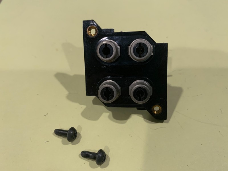 Pioneer SX-1010 Vintage Stereo Receiver – RCA Jack Assembly