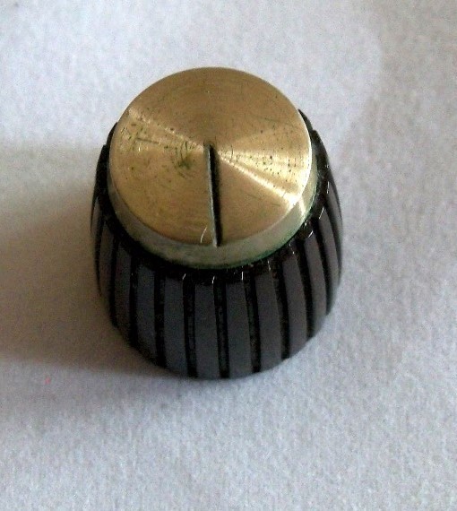 ONE ORIGINAL H.H SCOTT CONTROL KNOB IN GOOD SHAPE