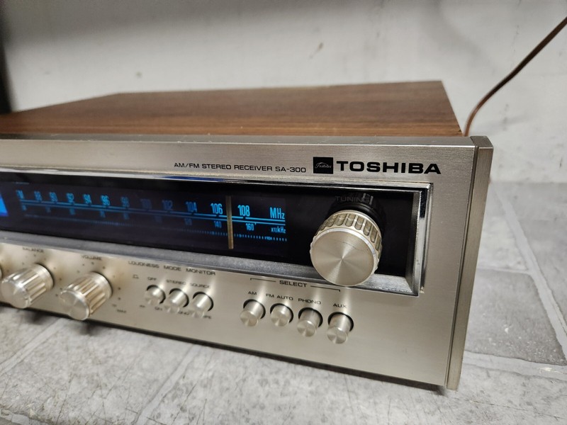 Vintage Toshiba SA-300 AM/FM Stereo Receiver gallery