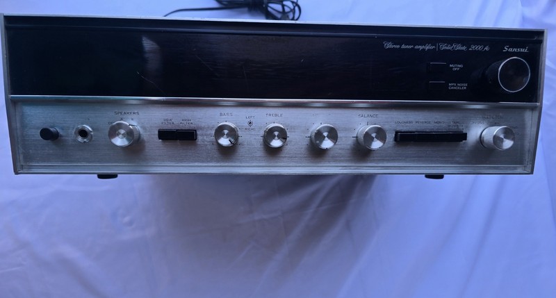 Vintage Sansui Solid State 2000A Stereo Receiver Silver Face gallery