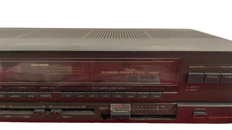 Technics SA-180 Stereo Receiver Powers On gallery