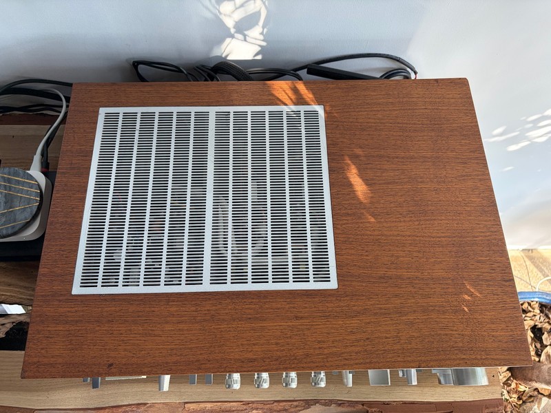 Vintage Yamaha CR-1020 AM/FM Natural Sound Receiver nicknamed (Awesome Sound) gallery
