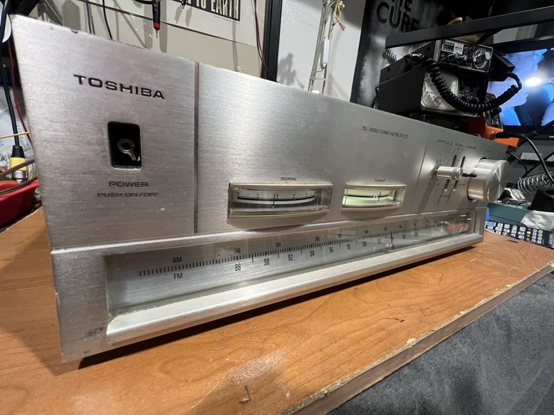 Vintage Toshiba Aurex ST-420 AM/FM Stereo Tuner - Parts or Restoration Read gallery