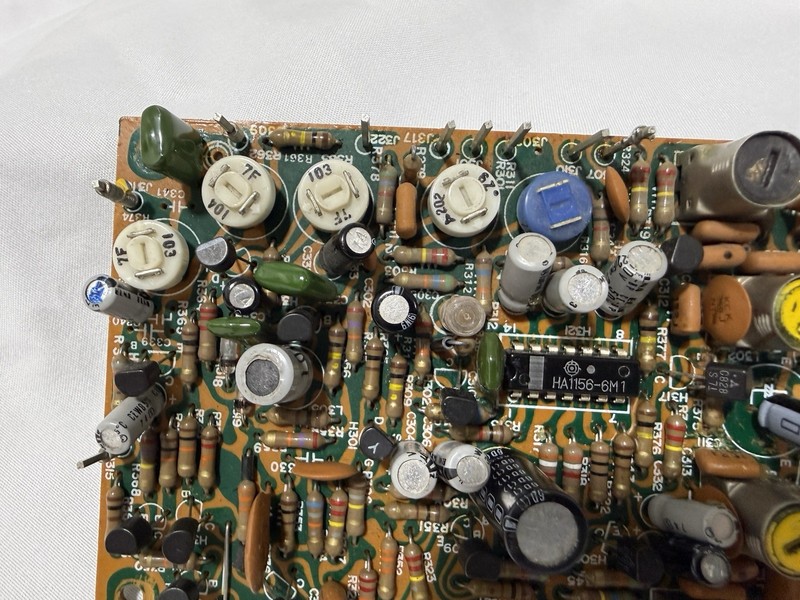 Vintage Marantz 2275 Stereo Receiver FM Tuner Circuit Board - F45 94V Rare gallery